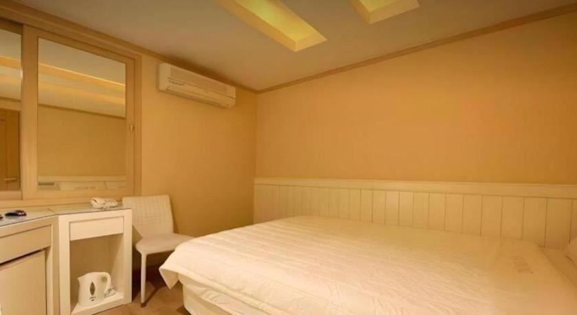 Sinyoung Motel Seoul Exterior foto