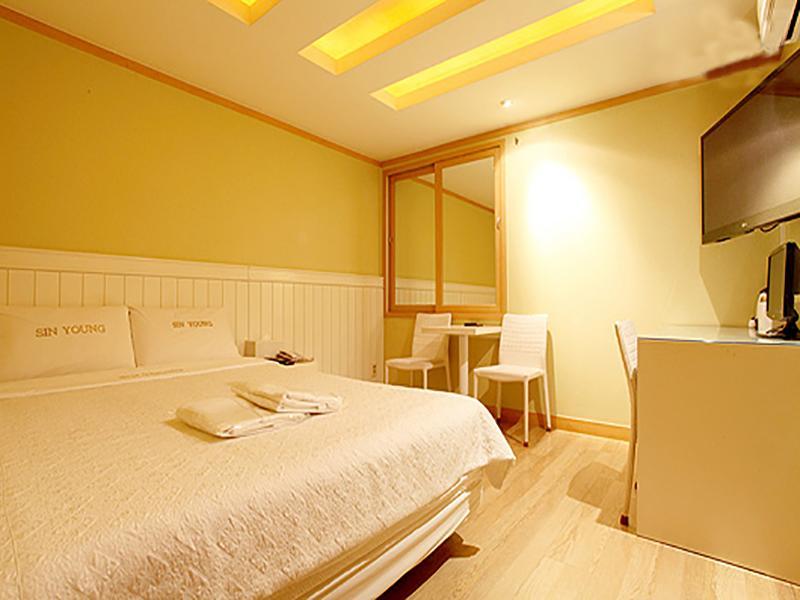 Sinyoung Motel Seoul Exterior foto